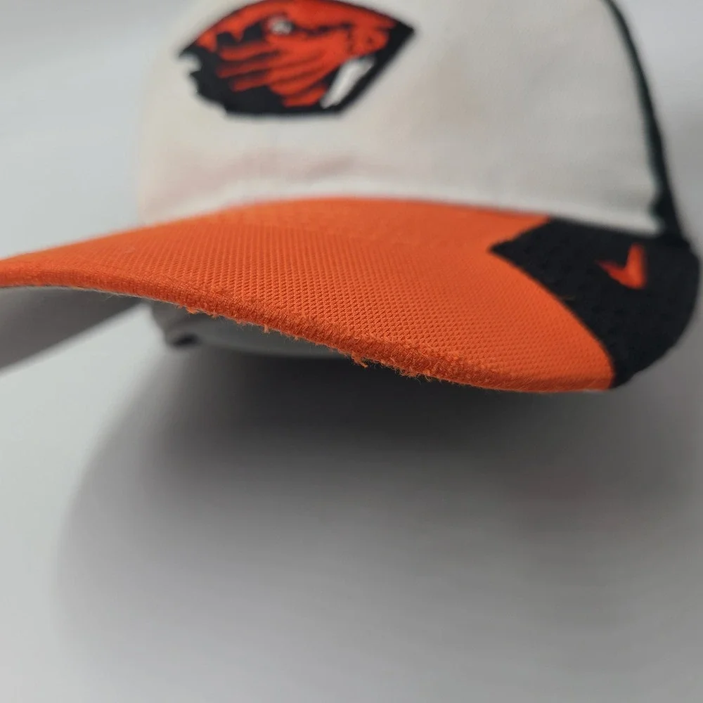 Youth Oregon State Beavers Hat Fitted Mesh Nike White Orange Black NCAA Dri-Fit